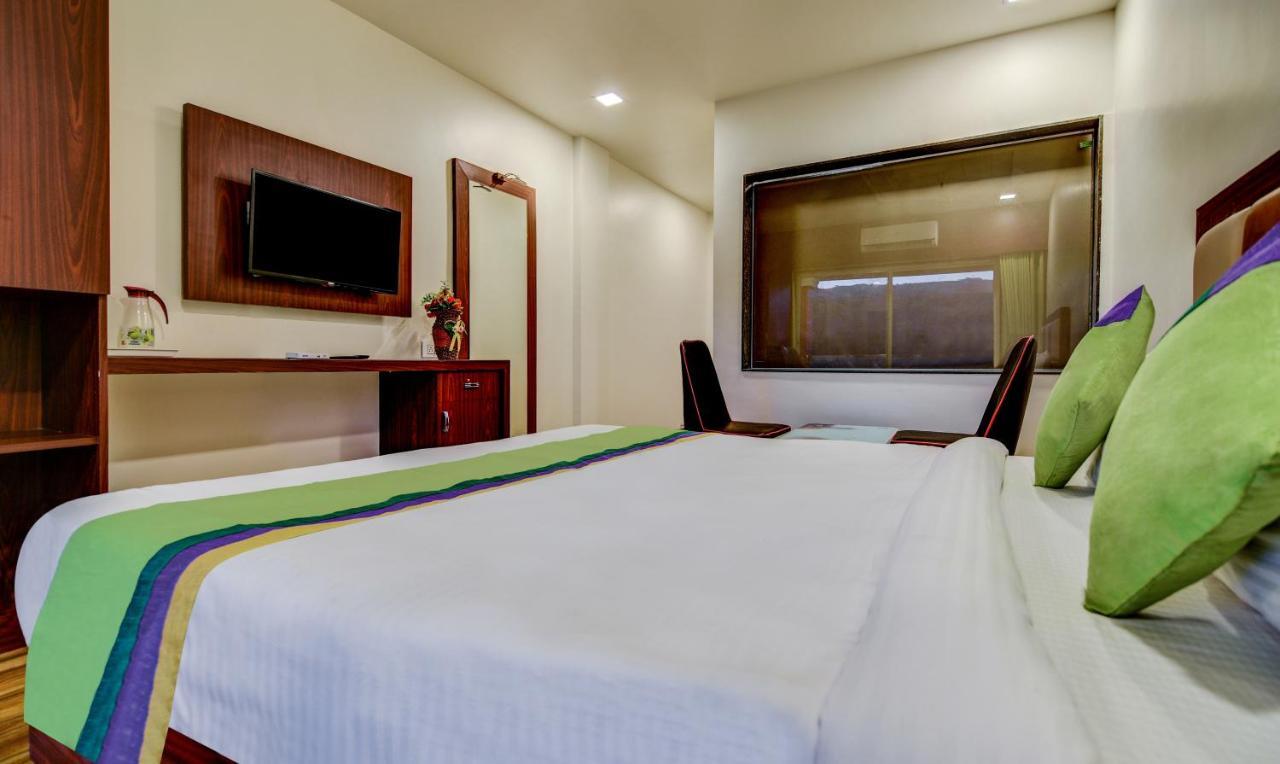 Treebo Trend Khushi River Side Retreat Hotel Mahābaleshwar Esterno foto